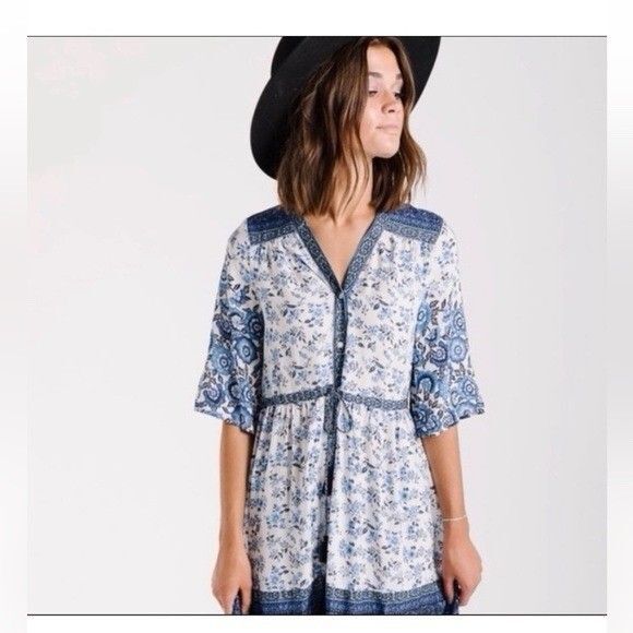 R. Vivimos Maxi Dress M Short Sleeve Blue White Floral Cottage Prairie Button - Picture 3 of 10